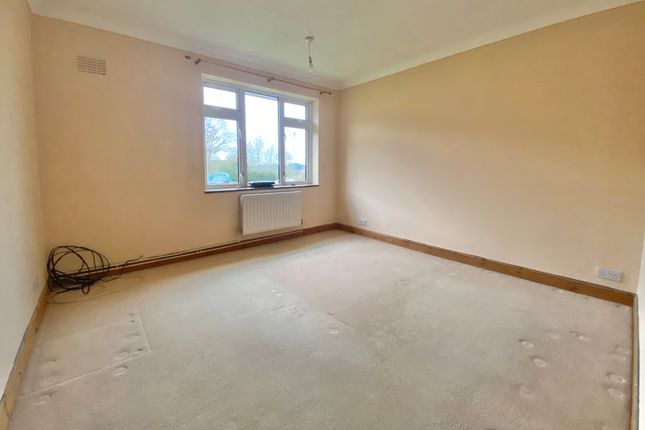Nightingale Close, Romsey photo 5
