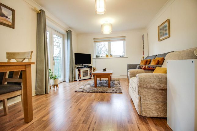 60 Sir Bernard Lovell Road, Malmesbury photo 2