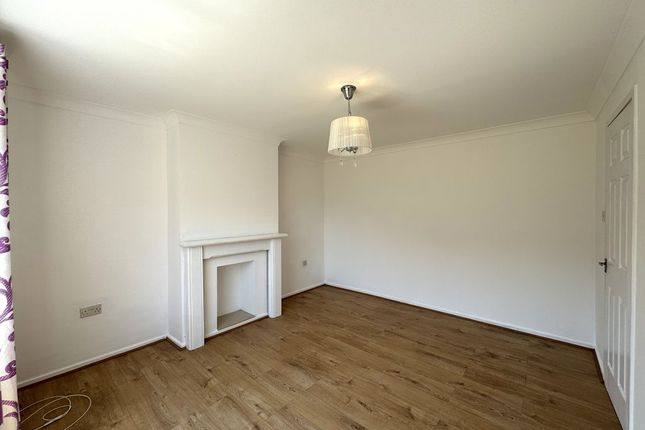 54, Gaer Vale, Newport photo 4