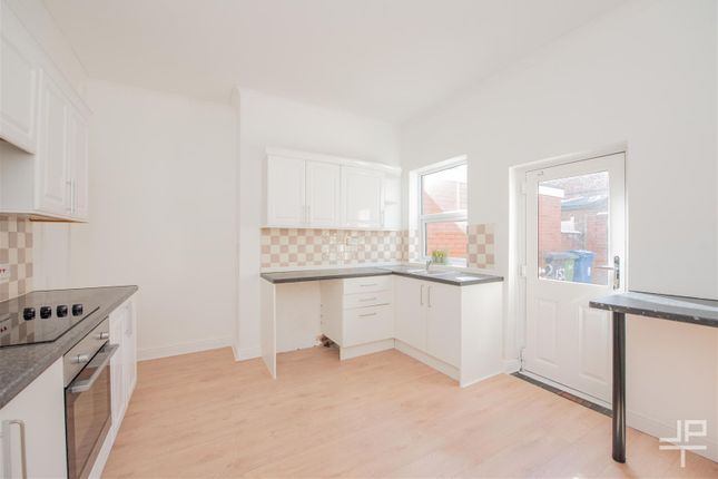 152, Scot Lane, Wigan photo 3