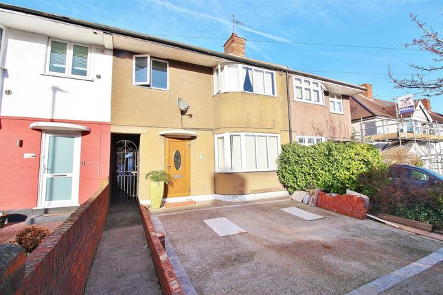 Thumbnail Terraced house for sale in Sussex Avenue, Isleworth