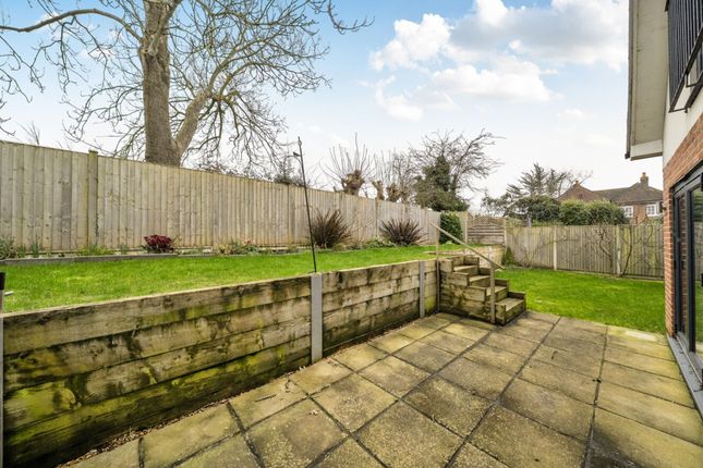 3 Brook Lea, Chichester photo 3