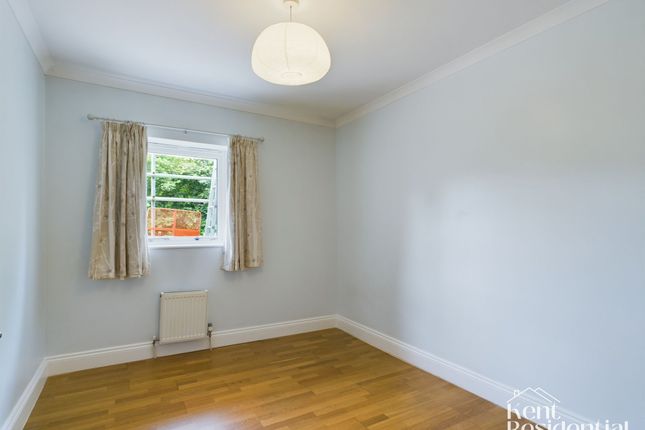 21, Buckland Rise, Maidstone photo 4