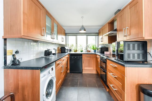Rosejoy, Uffculme Road, Cullompton photo 4