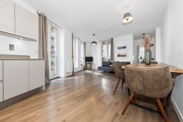 Maisonette for sale in Nellie Cressall Way, London