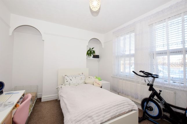 Flat 1, Moreland, Spencer Street, Bognor Regis photo 4