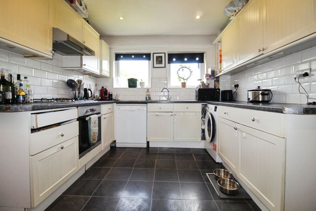 17a, Folly View, St Margarets photo 2