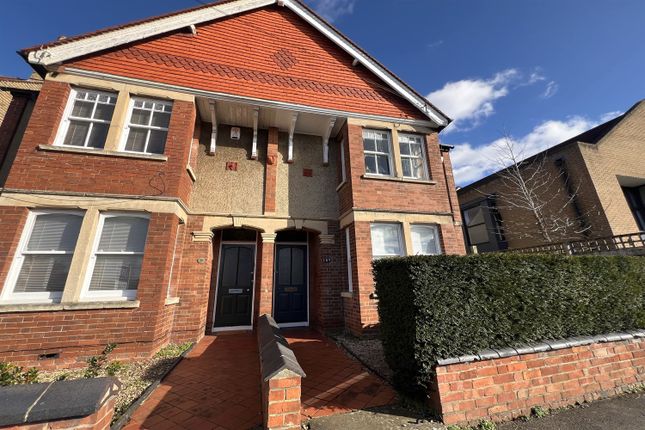 Semi-detached house to rent in Windmill Road, Headington, Oxford
