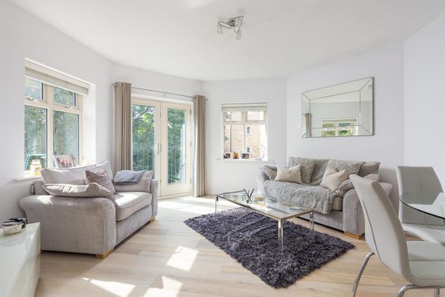 Flat for sale in Woolley House, Hawthorne Mews