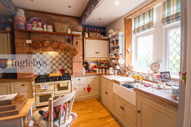 3, Foxhills Court, Brotton photo 4