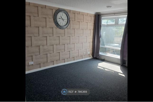 Pendle Court, Bolton photo 4