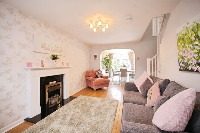 4, Somerset Grove, CALDICOT photo 2