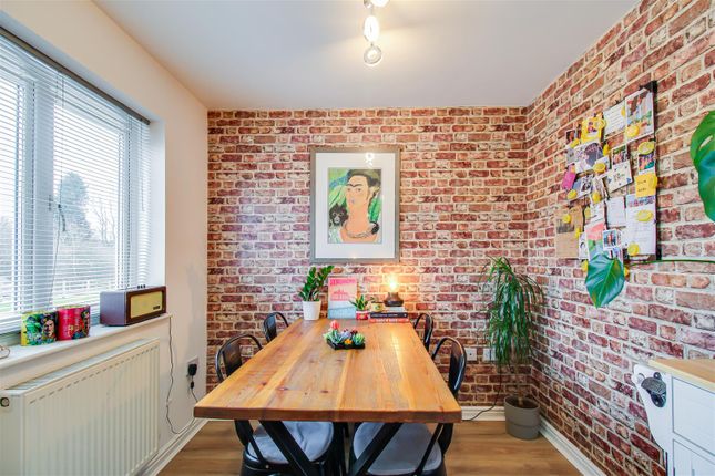 14, Baring Gould Way, Wakefield photo 3