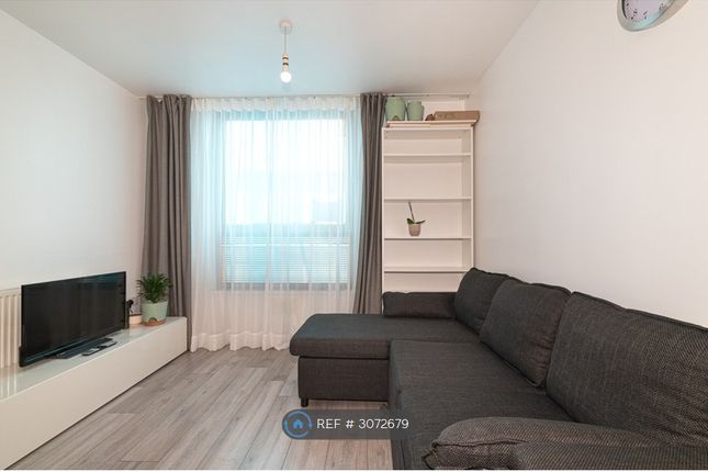 Holly Court, Dolphin Approach, Romford photo 3