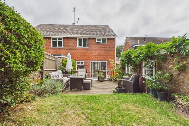 9 Clearbrook Close, High Wycombe photo 3