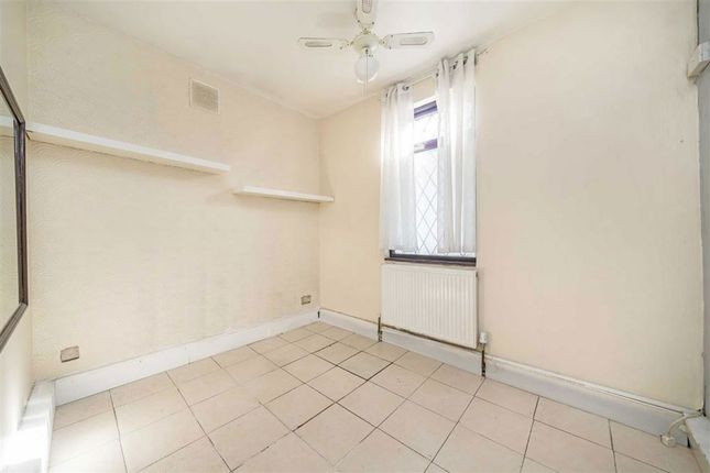21A, Woodlands Street, London photo 4