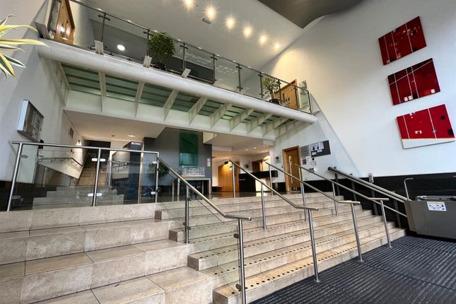 Apt 426, W3, Manchester photo 4