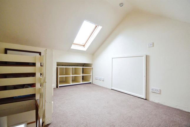 End terrace house for sale in Newstead Street, Hull