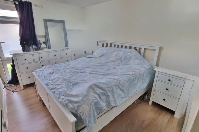 Flat 6, 7, Little Hackets, Havant photo 4