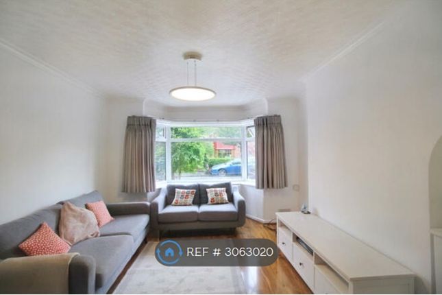 Motcombe Road, Gatley, Heald Green, Cheadle photo 4