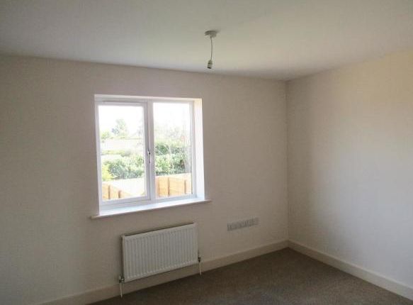 Town house to rent in Gervase Holles Way, Scartho, Grimsby