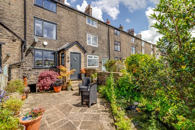 3-bed house on 43, Bottom O Th Moor, Bolton, £300,000