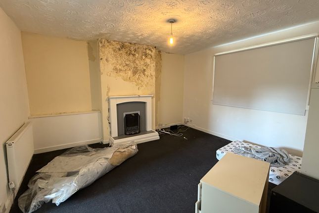 8 York Road, Greenock photo 3