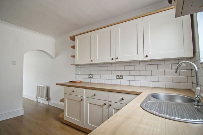 3, Wood Street, West Sussex photo 5