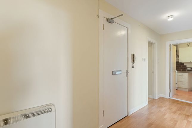 Flat 4, Crown Court, High Street, Auchterarder photo 2