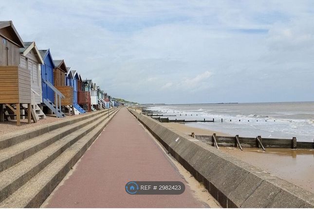 Flat, Kings House The Esplanade, Frinton-On-Sea photo 5