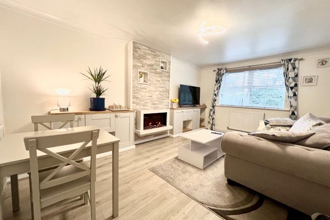 21, Coppice Rise, Chapeltown photo 2