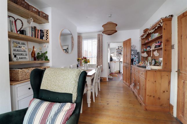 6, Regent Street, Stonehouse photo 4