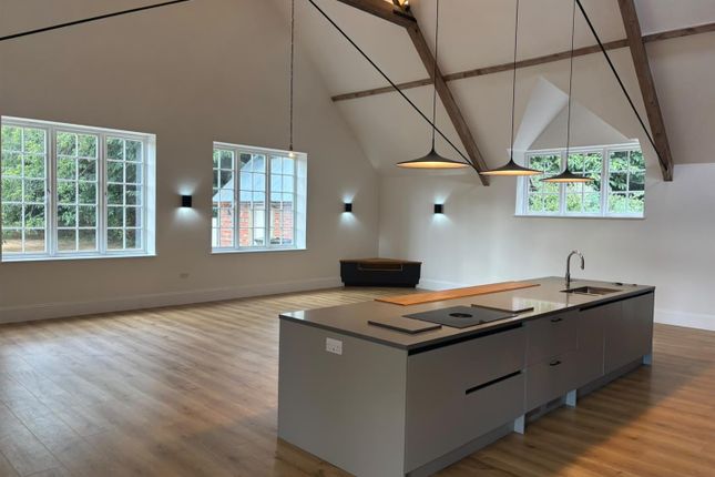 Home Farm, The Linton Park Estate, Maidstone photo 3