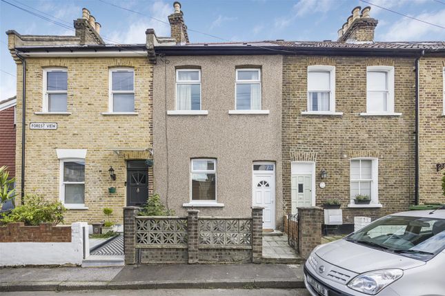 Thumbnail Terraced house to rent in Forest View, London