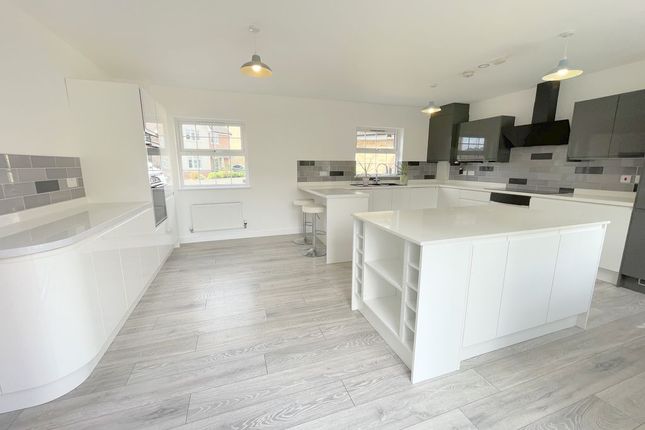 3, Winterbourne Gardens, Colchester photo 3