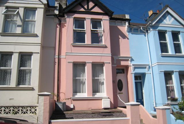 Flat to rent in Whippingham Road, Brighton