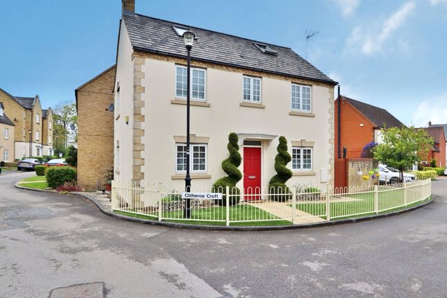 Detached house for sale in Clitheroe Croft, Kingsmead, Milton Keynes, Buckinghamshire