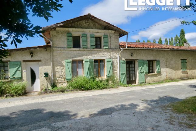 Thumbnail Villa for sale in Nantillé, Charente-Maritime, Nouvelle-Aquitaine