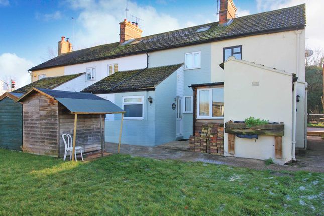 Terraced house for sale in Startops End, Tring