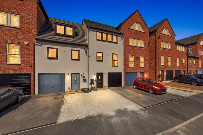53, Madison Walk, Pontefract photo 2