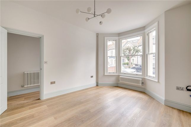127, Astonville Street, London photo 2