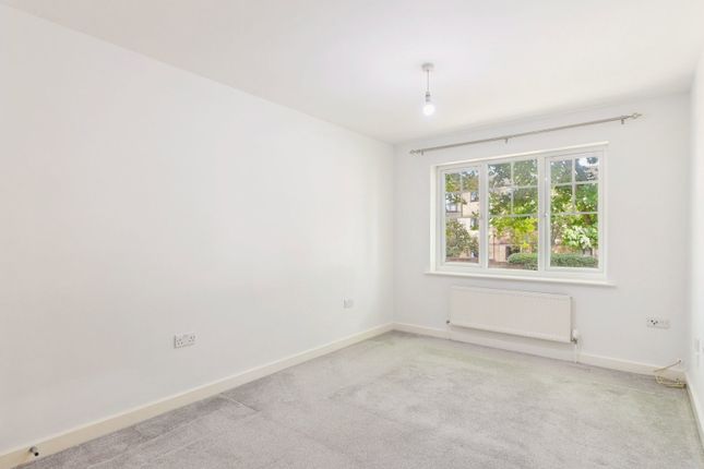 Bramber House,Flat 7, Kennedy Road, Horsham photo 2