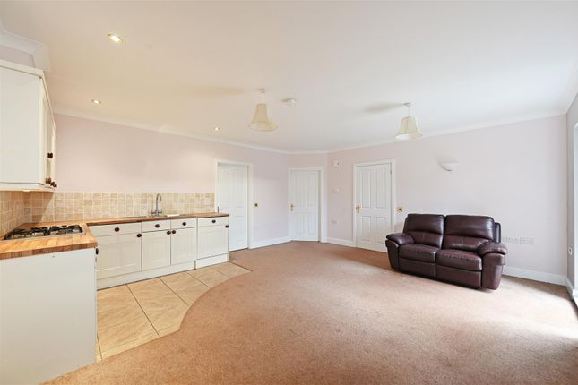 Flat for sale in Moor Road, Ashover, Chesterfield