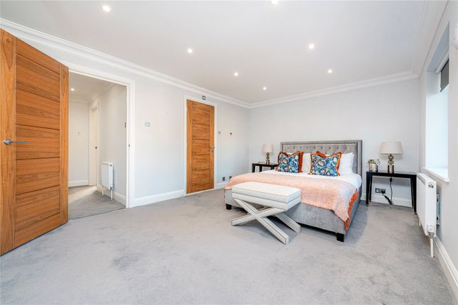 End terrace house for sale in Harley Road, St. John's Wood, London