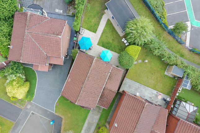14, Farholme, Oldham photo 2