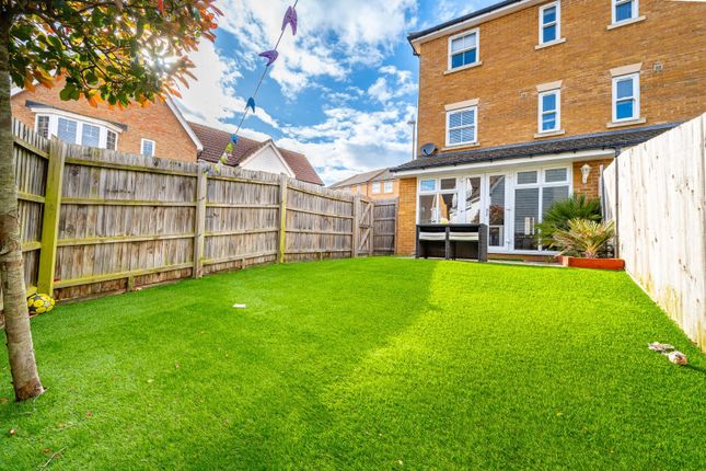 End terrace house for sale in Almond Road, Dunmow