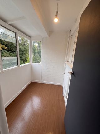 Dolman Close, London photo 4