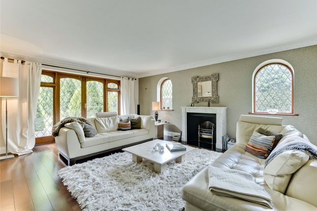 Thumbnail Detached house to rent in The Meades, Old Avenue, Weybridge, Surrey