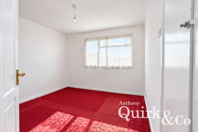 First Avenue, Canvey Island photo 5