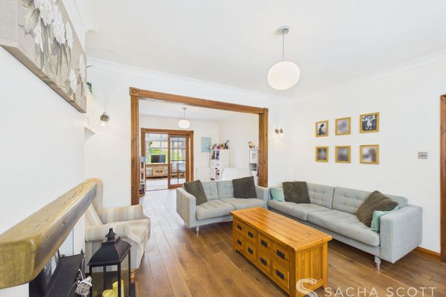 76 Warren Road, Banstead photo 2